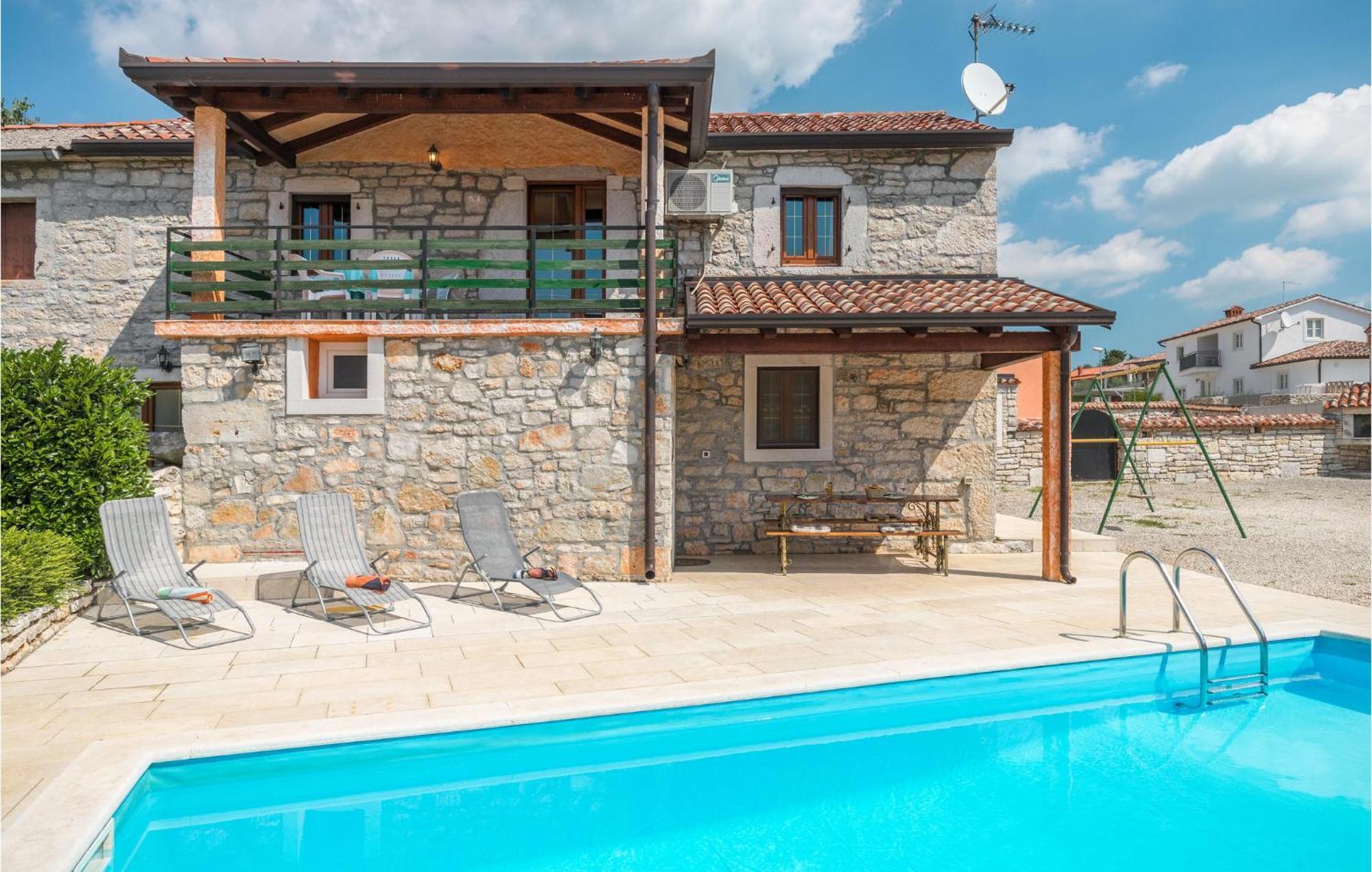 Lovely Home In Visnjan With Outdoor Swimming Pool Buitenkant foto
